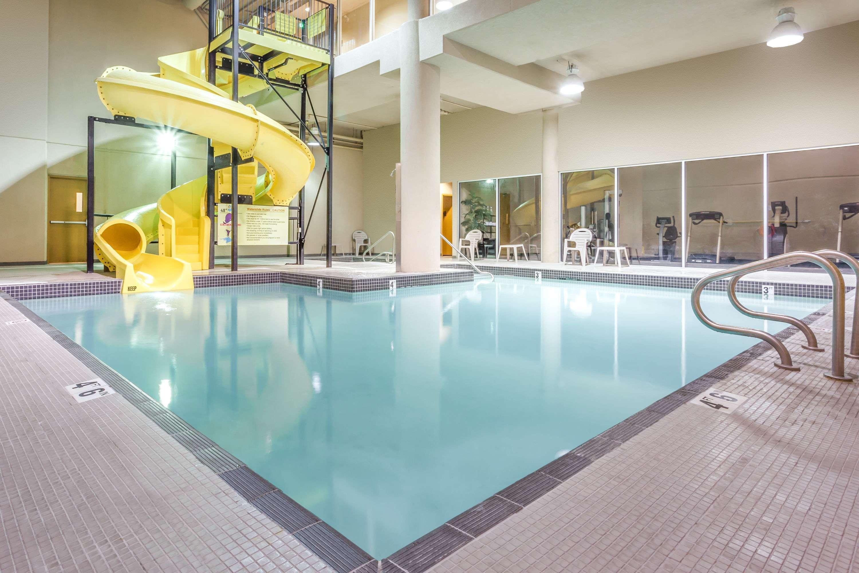 Hotel Super 8 By Wyndham Abbotsford Bc Esterno foto