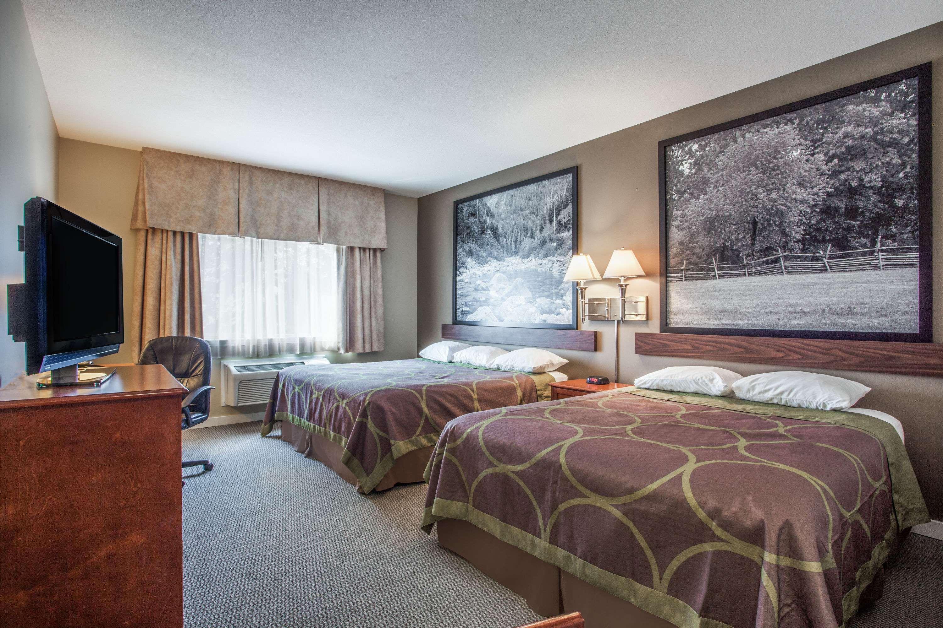 Hotel Super 8 By Wyndham Abbotsford Bc Esterno foto